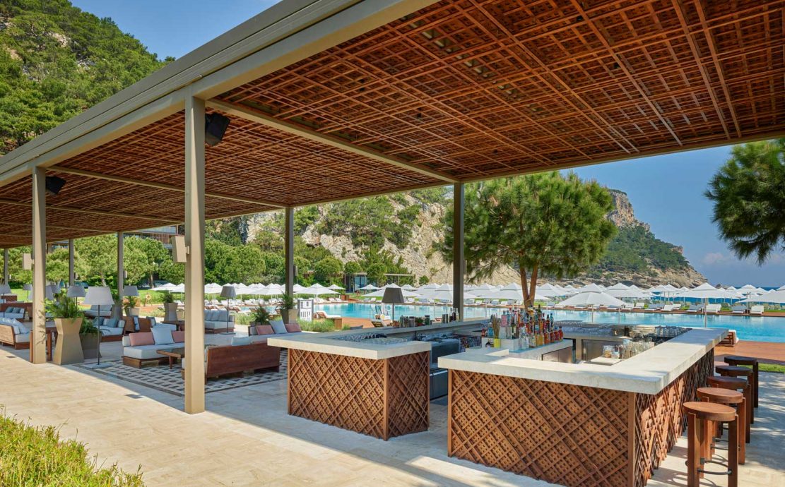 Бар у бассейна Maxx Royal Kemer