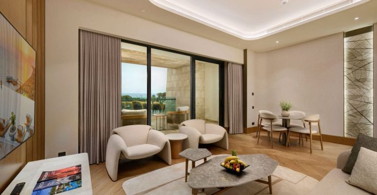 Regnum The Crown Hotel
