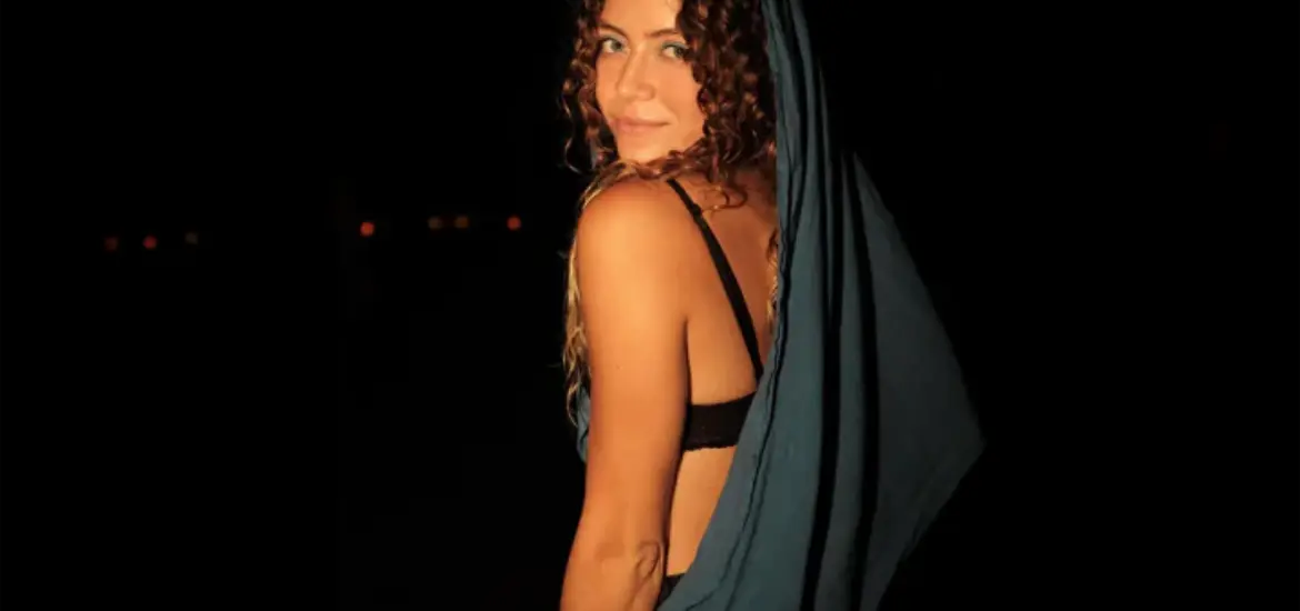 Carly Sant at Scorpios Bodrum: A Night of Pure Musical Connection
